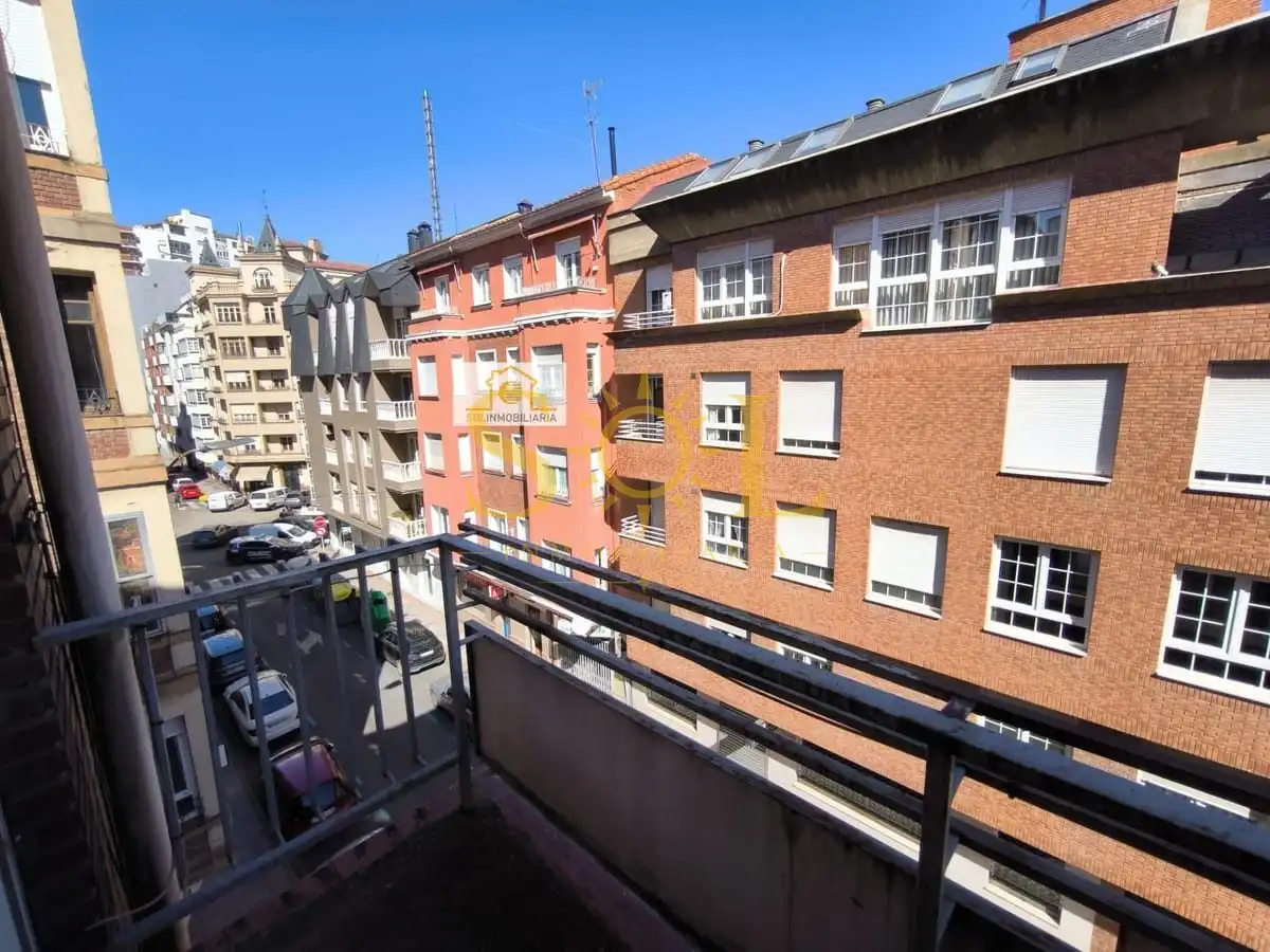 Piso con terraza en venta en Calle De Juan Madrazo 9, imagen 32