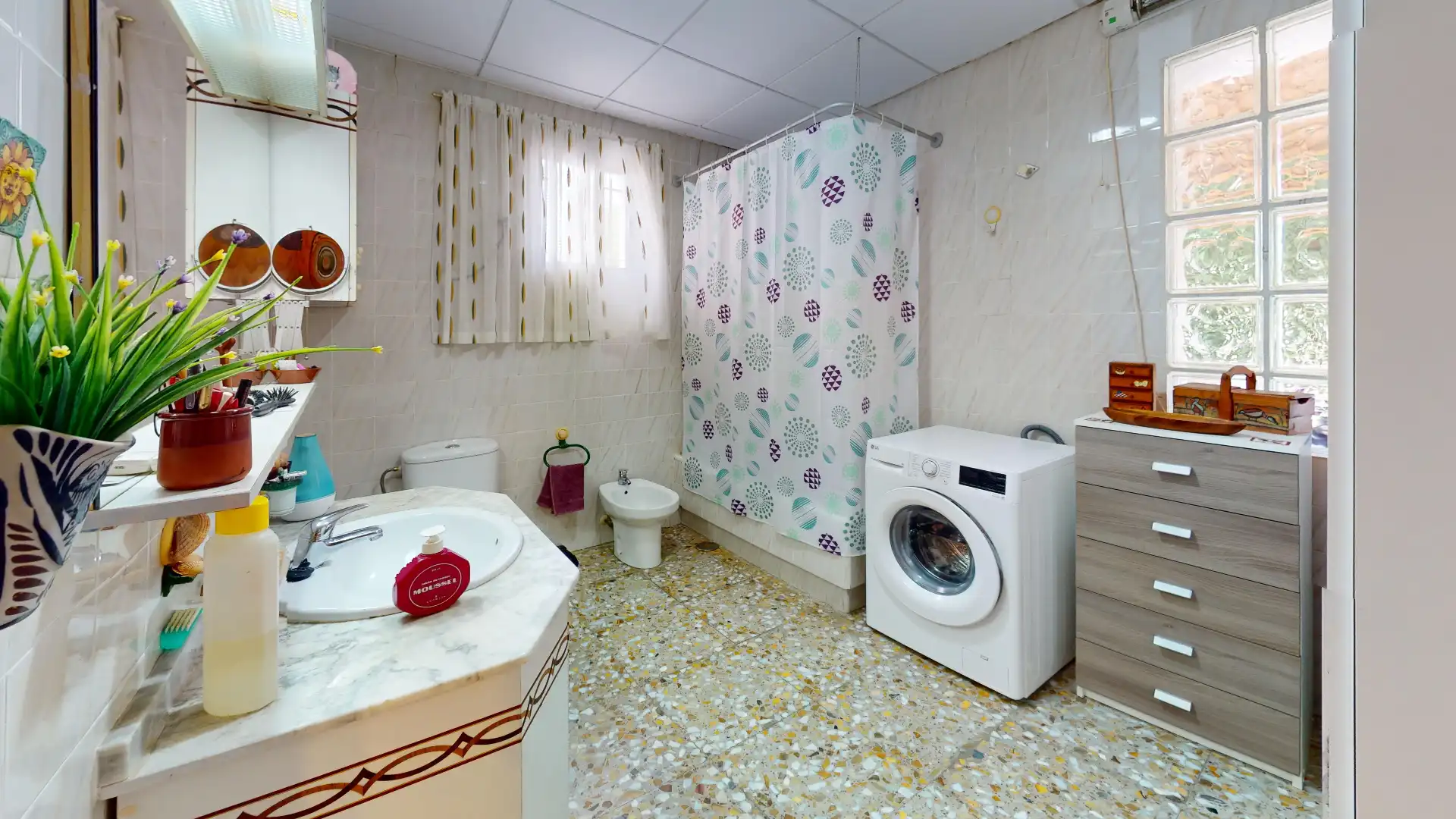 Bathroom of Houses for sale in Elche / Elx  with Air Conditioner, Heating and Private garden
