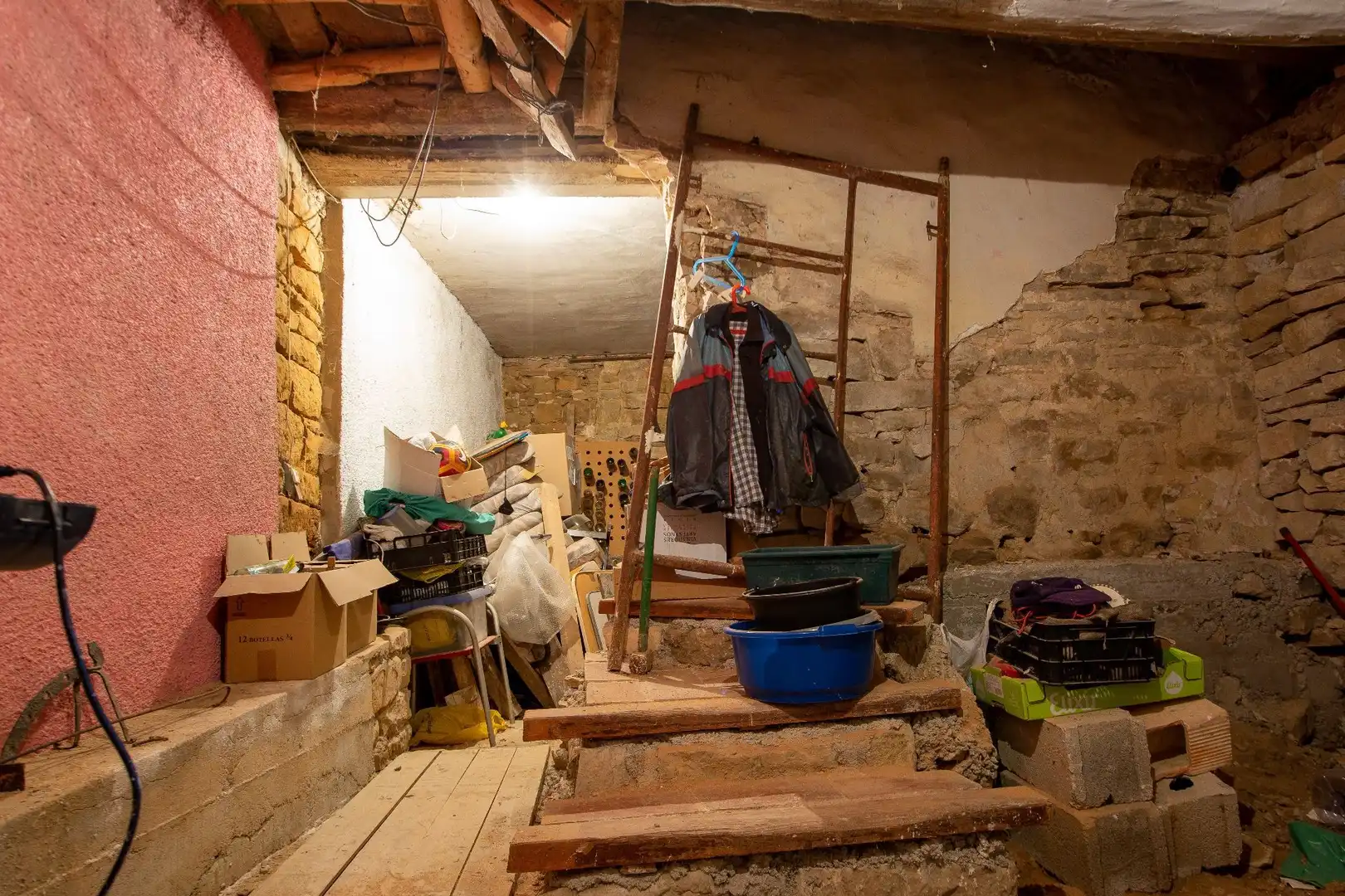 Casa adosada en venta en Tiebas-Muruarte de Reta con Calefacción y Trastero