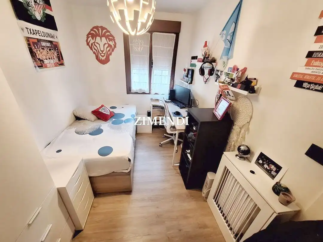 Bedroom of Flat for sale in Durango  with Heating, Storage room and Furnished