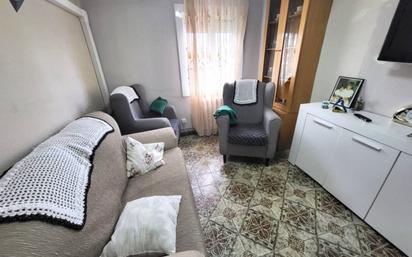 Living room of Flat for sale in Sabadell  with Air Conditioner, Heating and Balcony