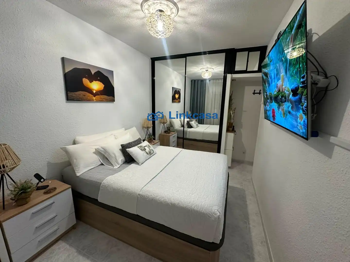 Bedroom of Flat for sale in Madrid  with Air Conditioner and Heating