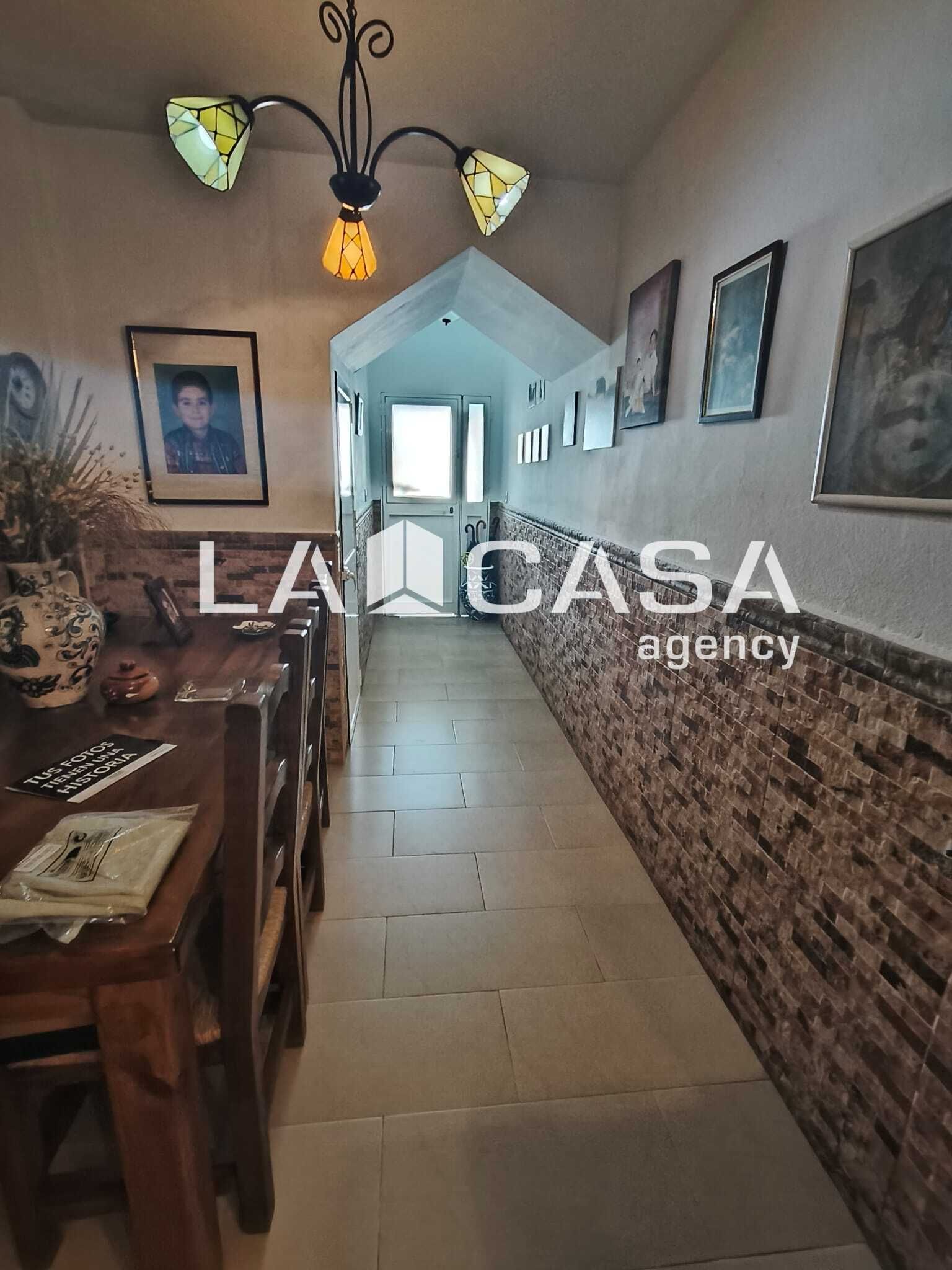 House or chalet for sale in Algeciras  with Terrace and Storage room