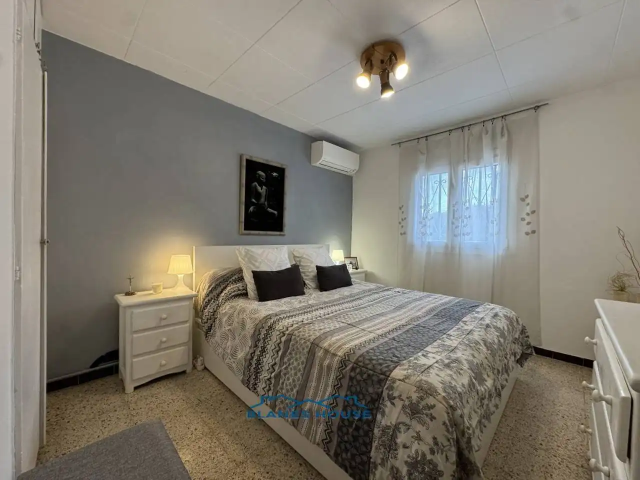 Schlafzimmer von Wohnung zum Verkauf in Lloret de Mar mit Klimaanlage und Terrasse