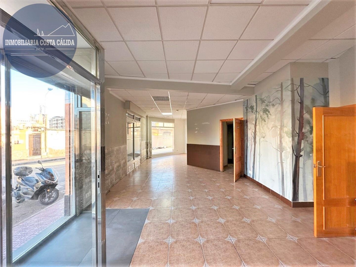 Local en venta en Águilas