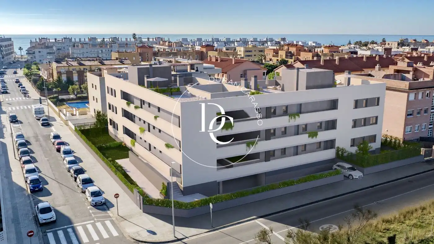 Vista exterior de Piso en venta en Cubelles con Aire acondicionado, Jardín privado y Terraza