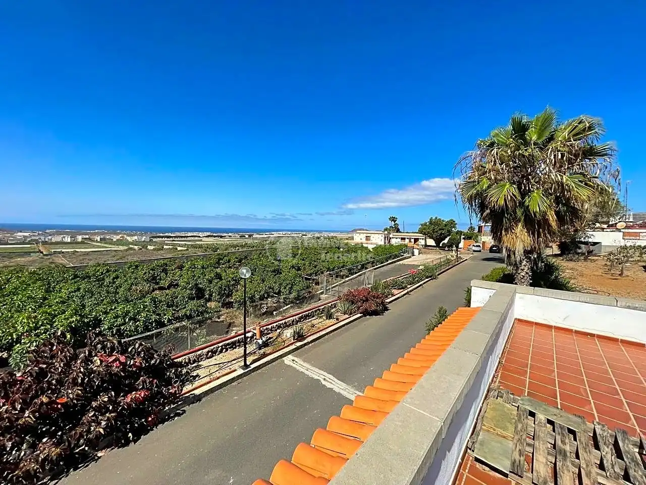 Vista exterior de Casa o chalet en venta en Arona con Jardín privado, Terraza y Piscina