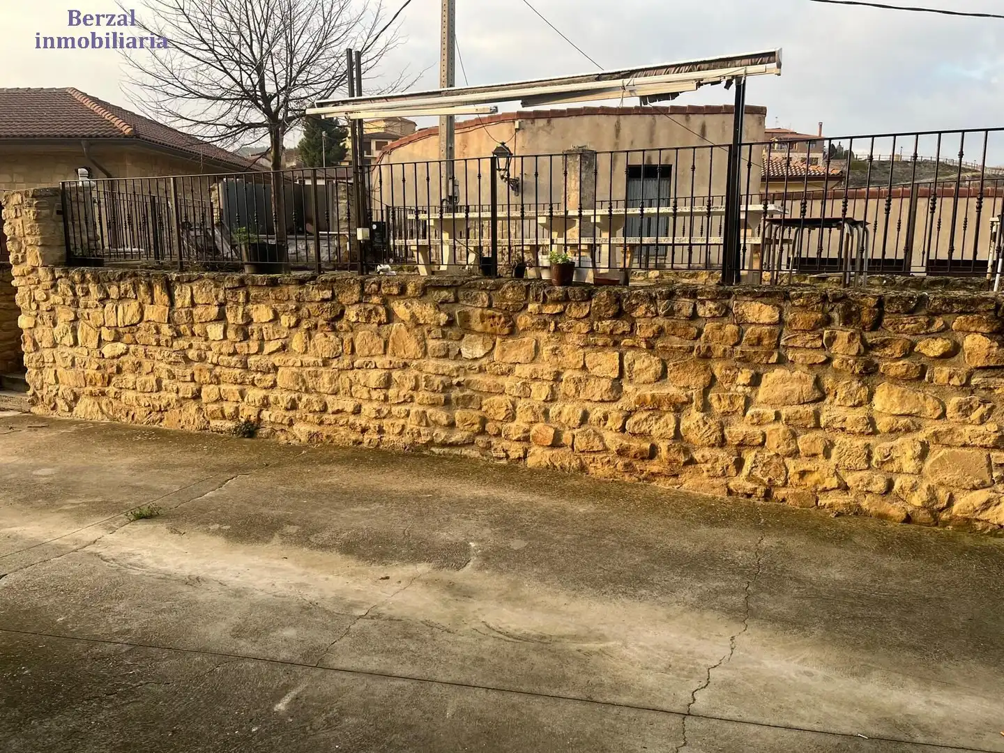 Exterior view of Commercial properties for sale in Baños de Ebro / Mañueta
