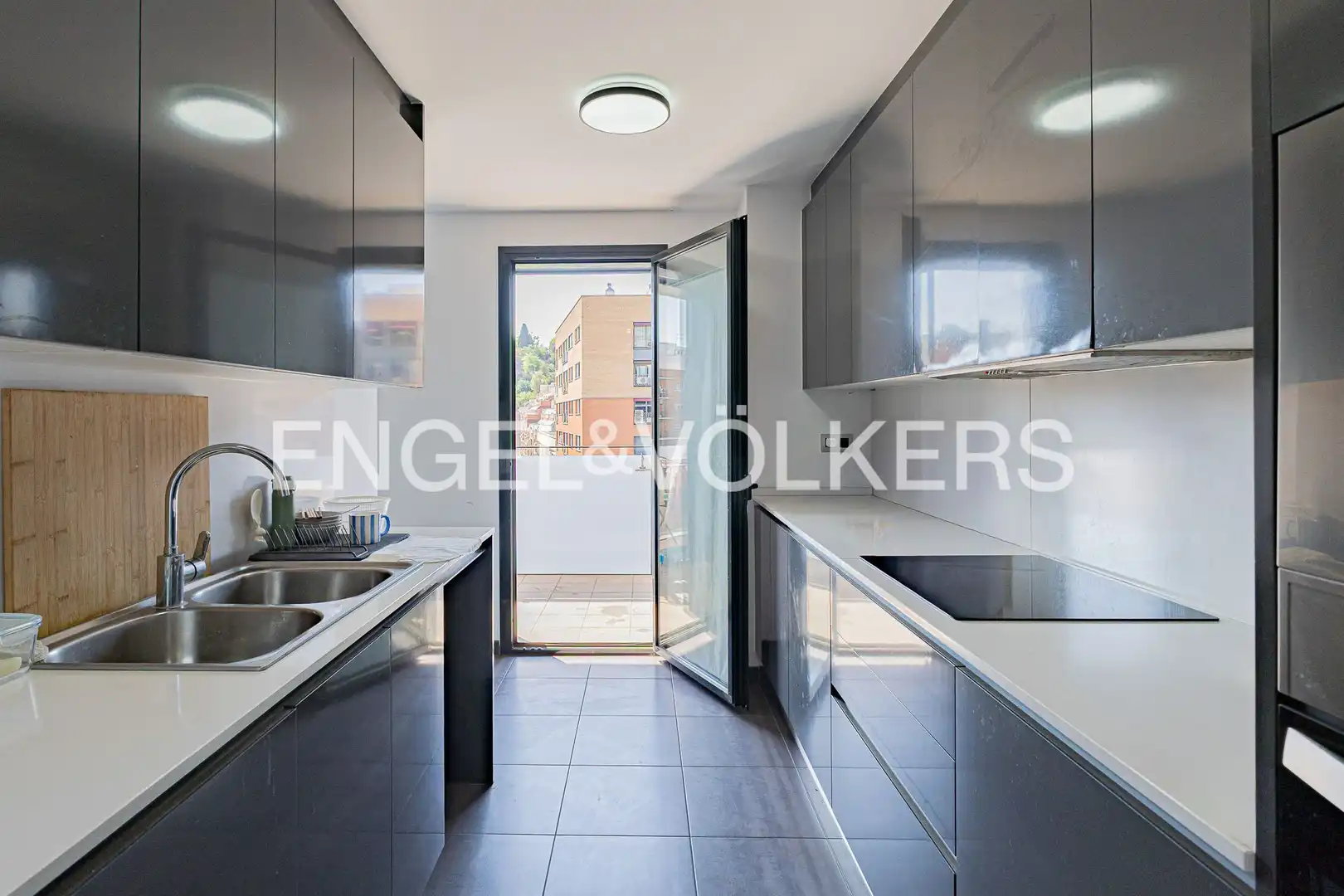 Kitchen of Flat for sale in Barcelona  with Air Conditioner, Heating and Parquet flooring