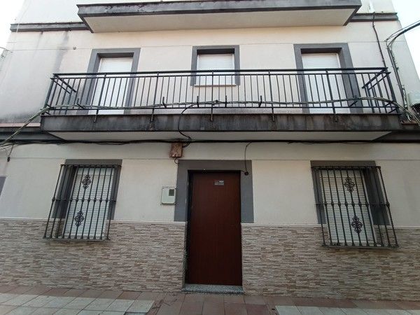Exterior view of Flat for sale in  Sevilla Capital