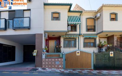 Exterior view of Single-family semi-detached for sale in Cájar  with Air Conditioner, Heating and Terrace