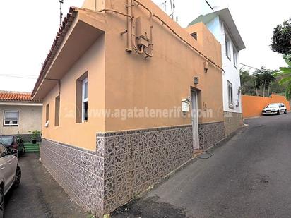 Vista exterior de Casa o xalet en venda en Garachico amb Jardí privat i Moblat