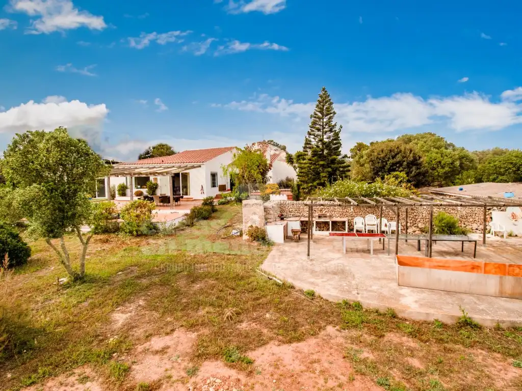 Casa rústica amb piscina en venda a Llucmaçanes, imagen 54
