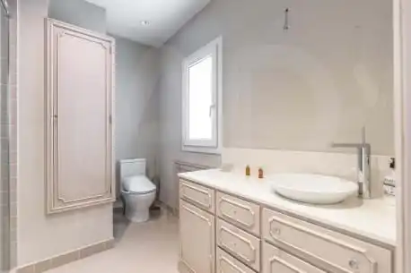 Baño de Casa o chalet en venta en Madrid con Aire acondicionado, Calefacción y Terraza