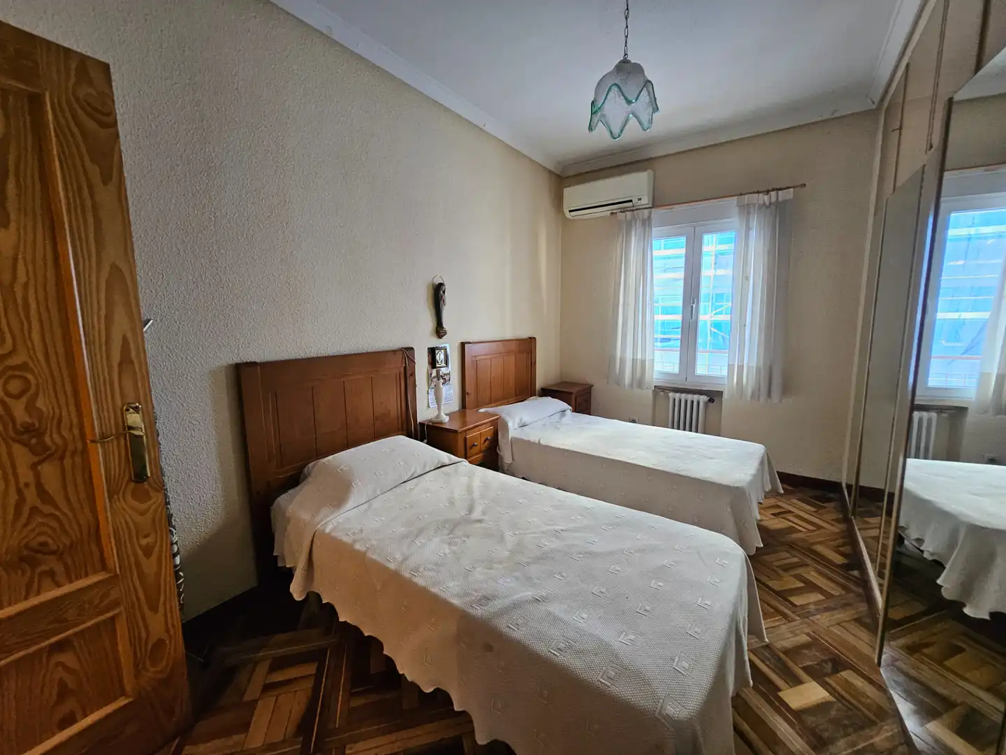 Bedroom of Flat for rent in Madrid  with Air Conditioner, Heating and Furnished