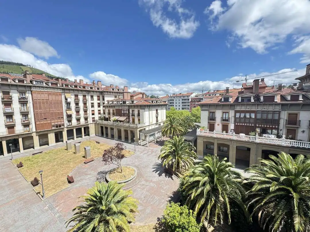 Vista exterior de Piso en venta en Urretxu con Calefacción, Trastero y Balcón