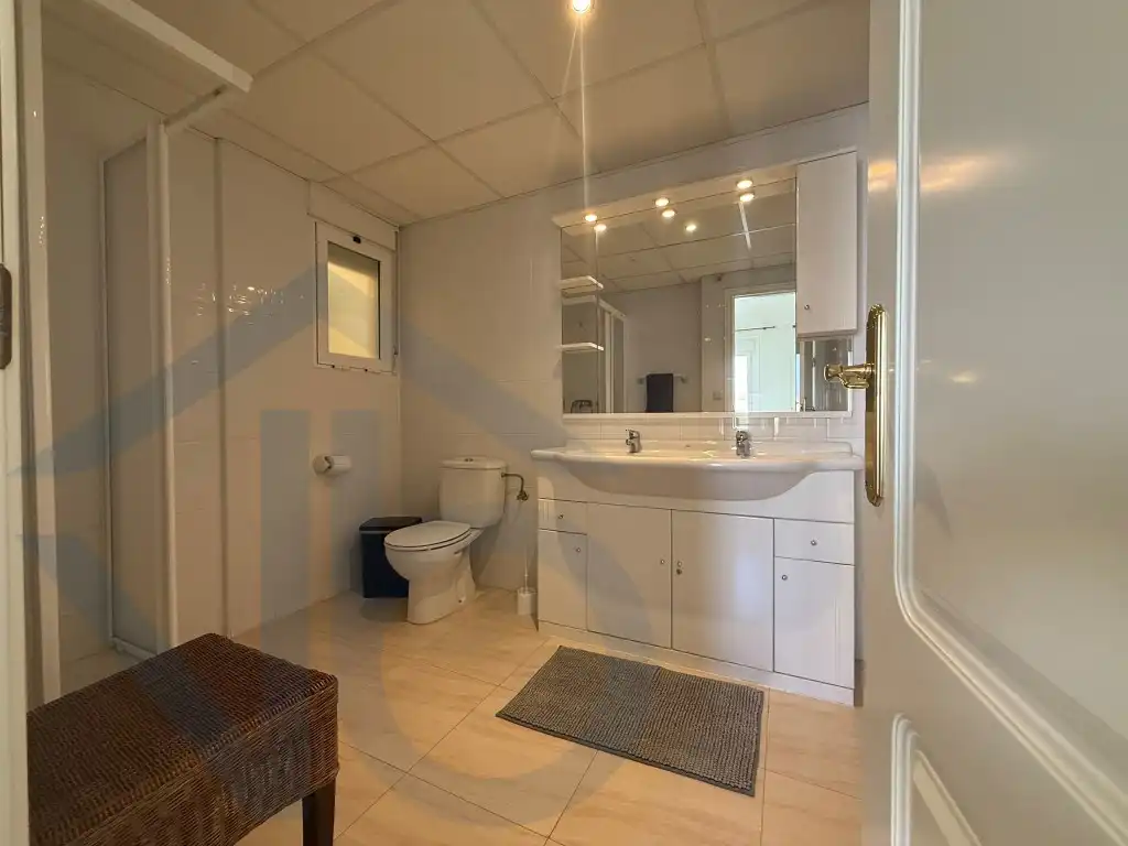 Bany de Apartament en venda en Pulpí amb Aire condicionat i Moblat