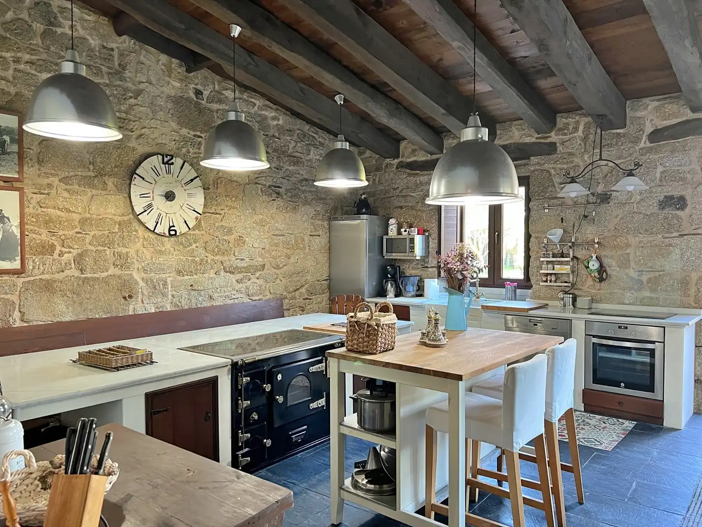 Cocina de Casa o chalet de alquiler en Lugo con Calefacción, Jardín privado y Amueblado
