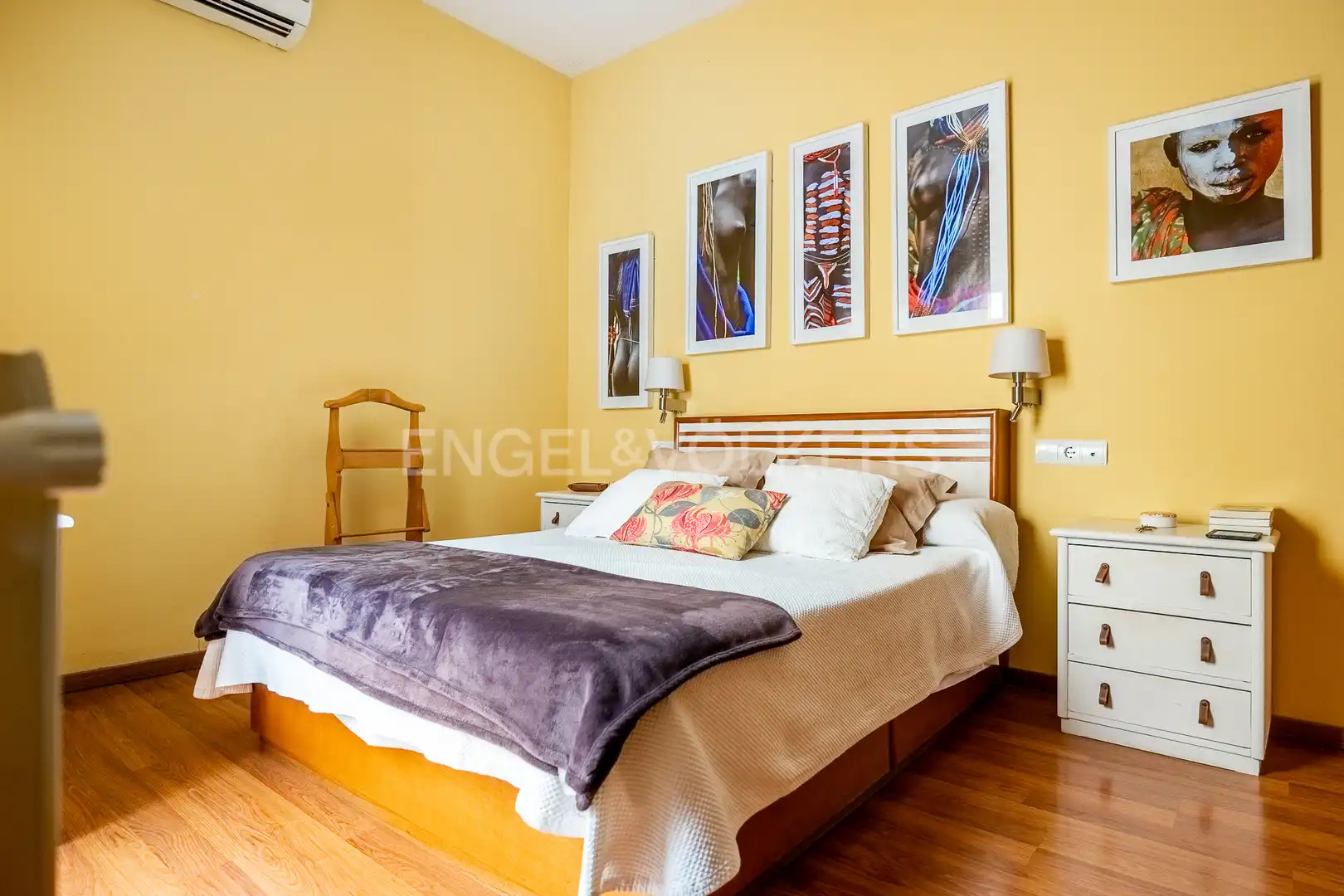 Bedroom of Houses for sale in Sevilla  with Air Conditioner, Heating and Storage room