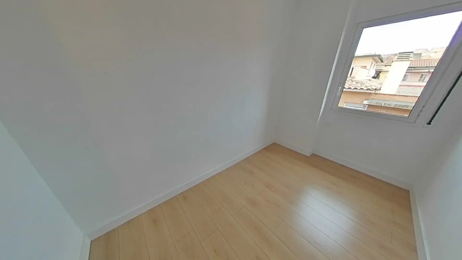 Habitación de Piso en venta en Girona con Calefacción y Parquet