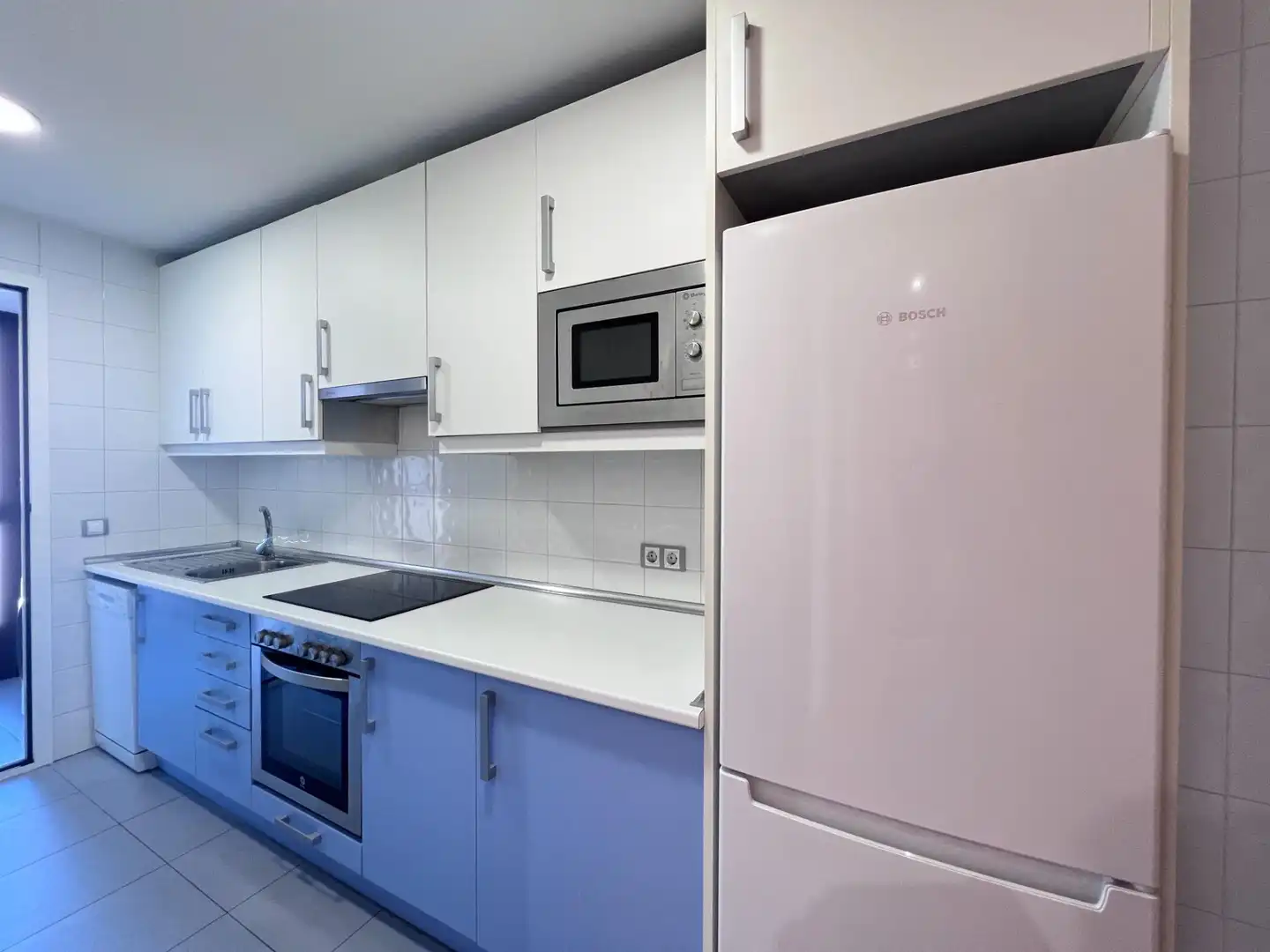 Kitchen of Flat for rent in Madrid  with Air Conditioner, Heating and Private garden