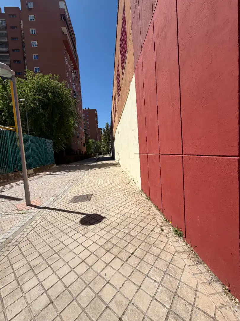 Außenansicht von Büro zur Miete in Madrid mit Klimaanlage, Heizung und Internet