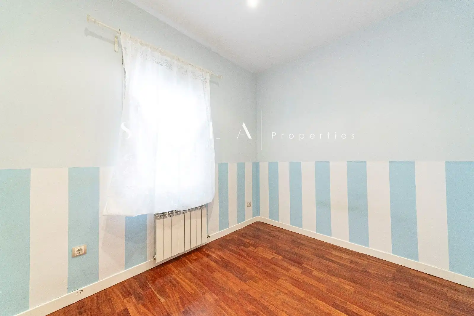 Bedroom of Flat for rent in Madrid  with Air Conditioner, Heating and Parquet flooring
