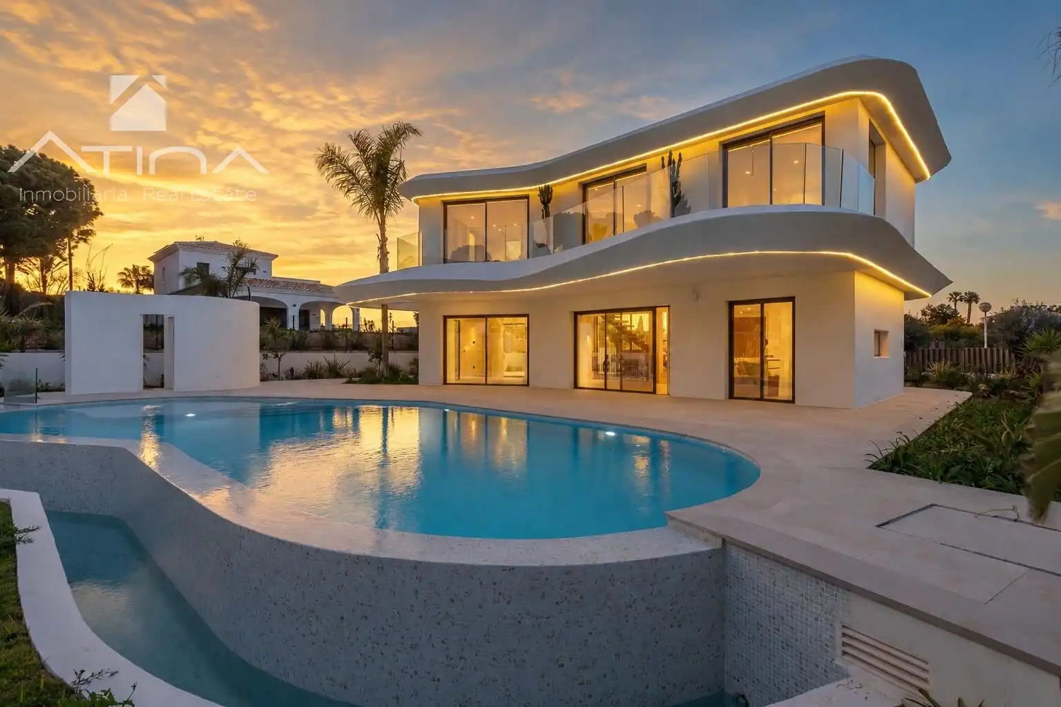 Swimming pool of Houses for sale in Jávea / Xàbia  with Air Conditioner, Heating and Private garden
