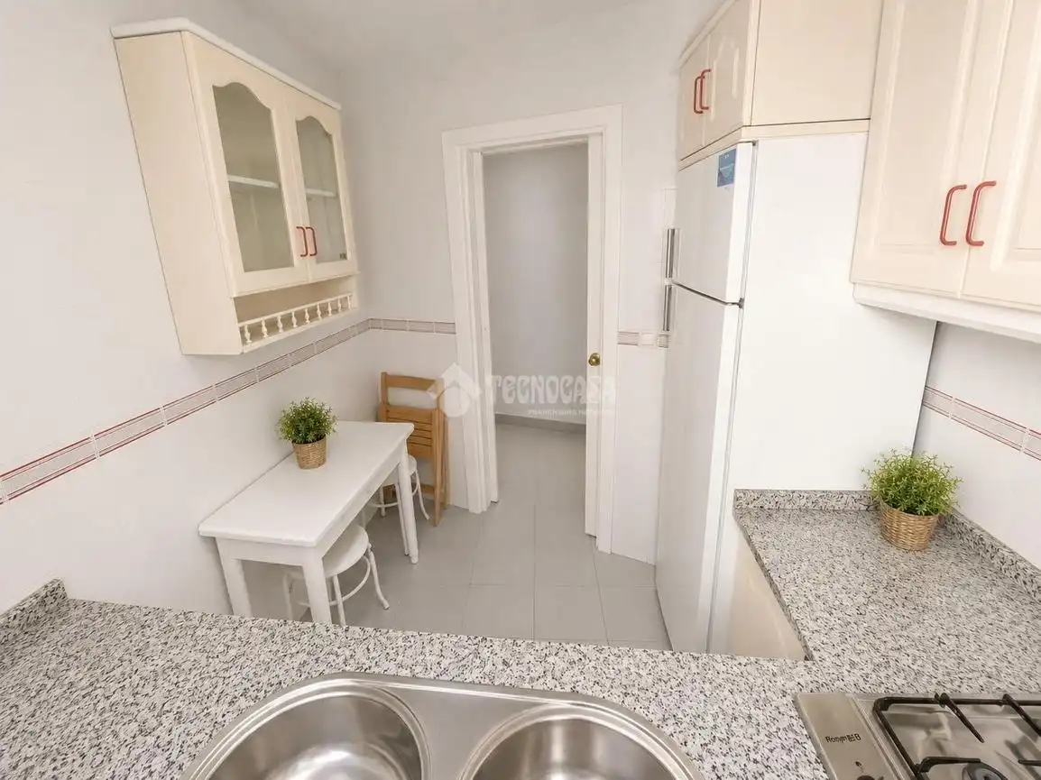 Küche von Wohnung zum Verkauf in Alameda