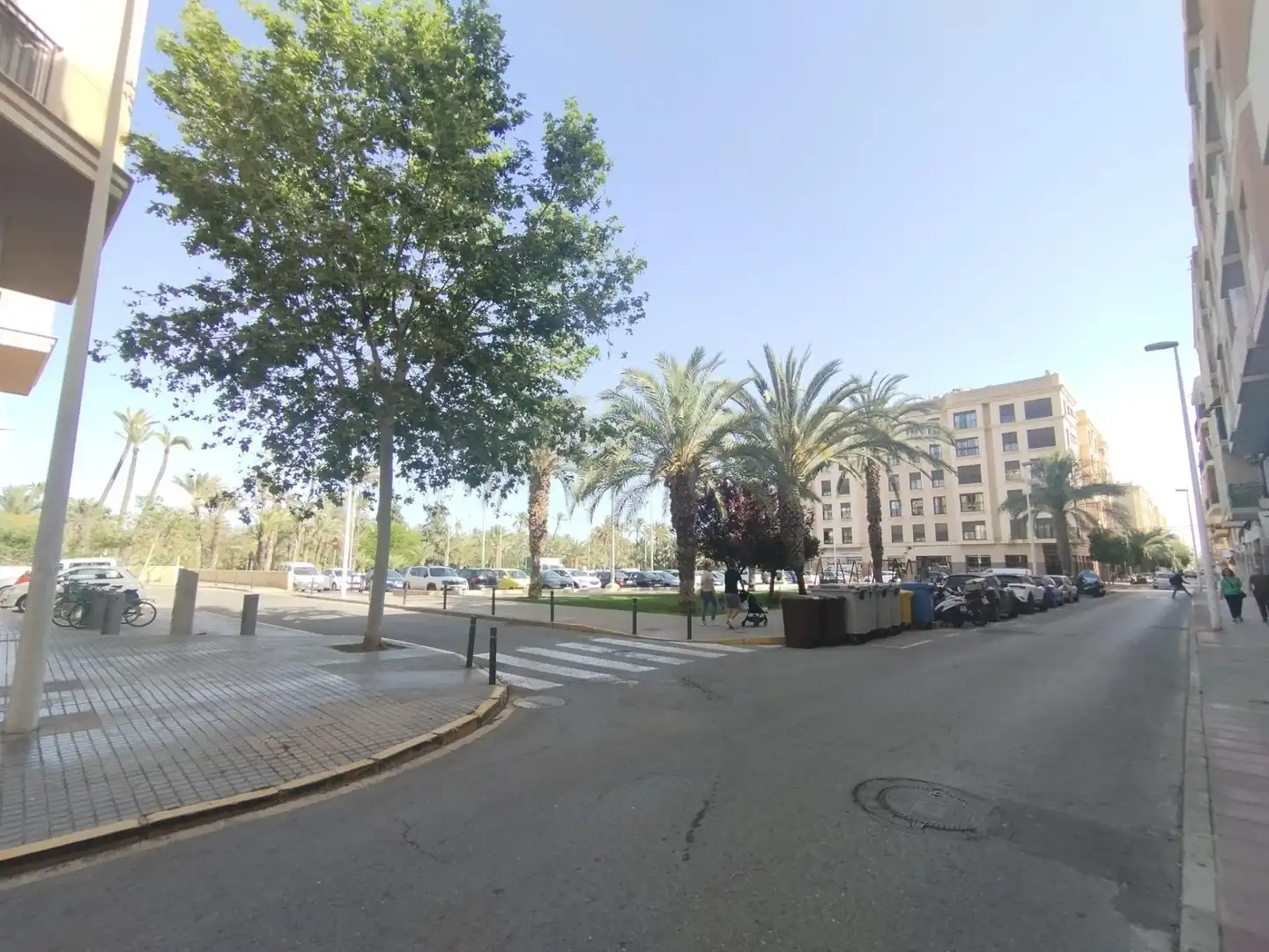 Vista exterior de Oficina de lloguer en Elche / Elx amb Aire condicionat i Moblat