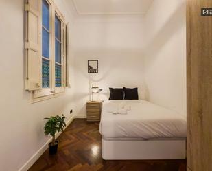 Bedroom of House or chalet to share in  Barcelona Capital  with Air Conditioner and Terrace