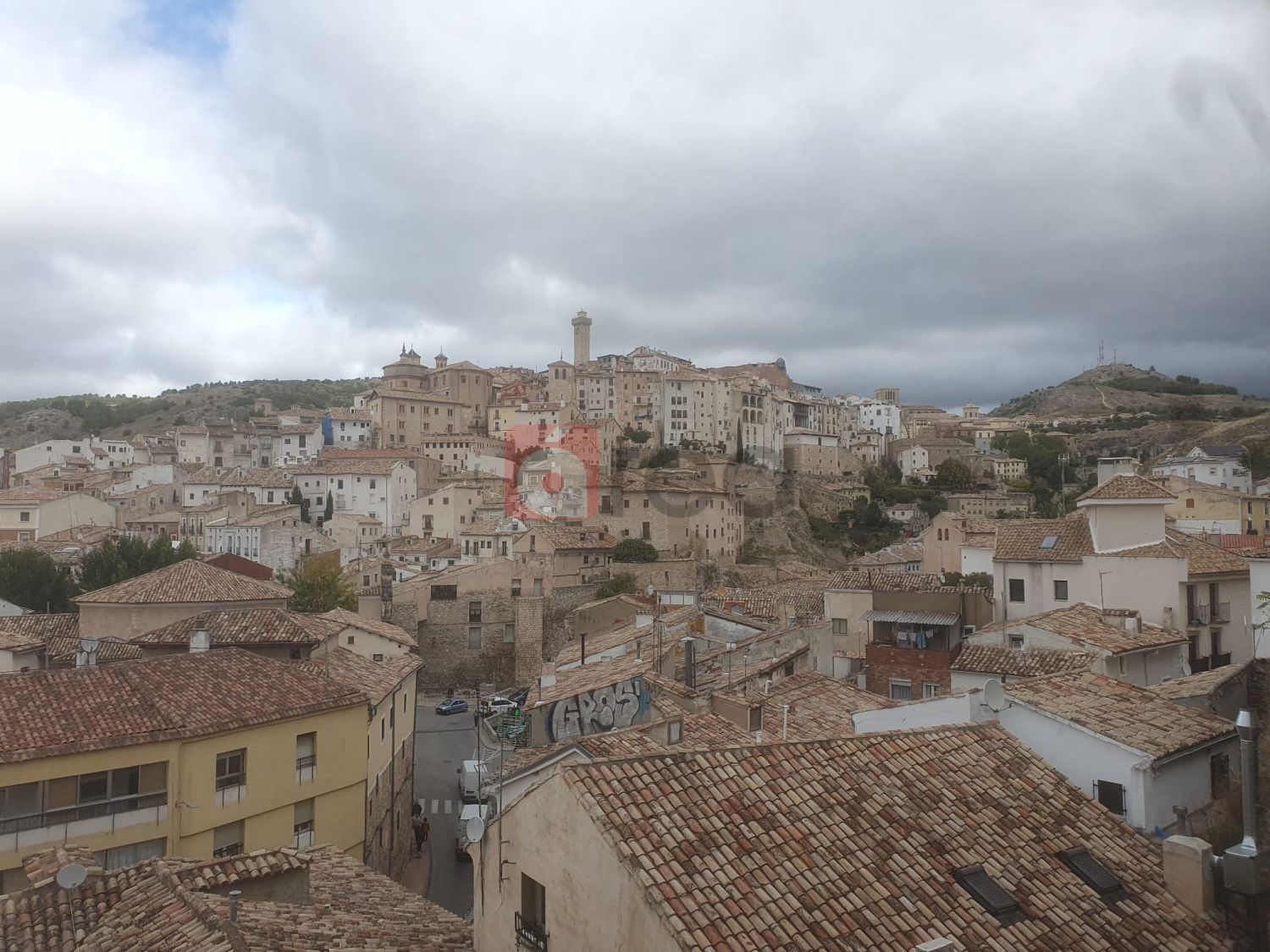 Vista exterior de Casa adosada en venda en Cuenca Capital amb Calefacció, Terrassa i Traster
