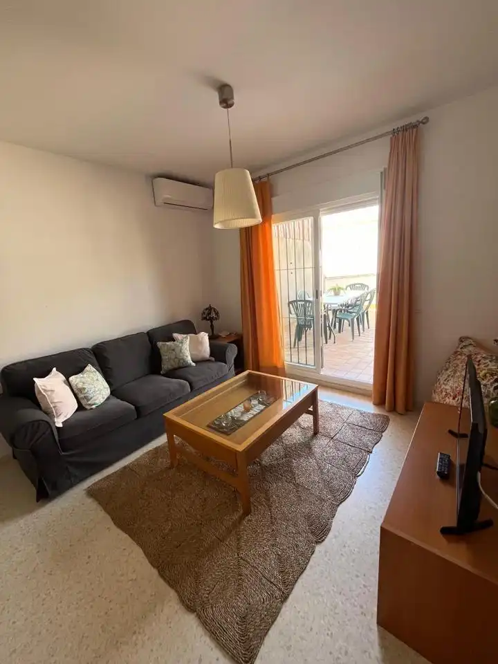 Sala d'estar de Pis de lloguer en Sanlúcar de Barrameda amb Terrassa i Moblat