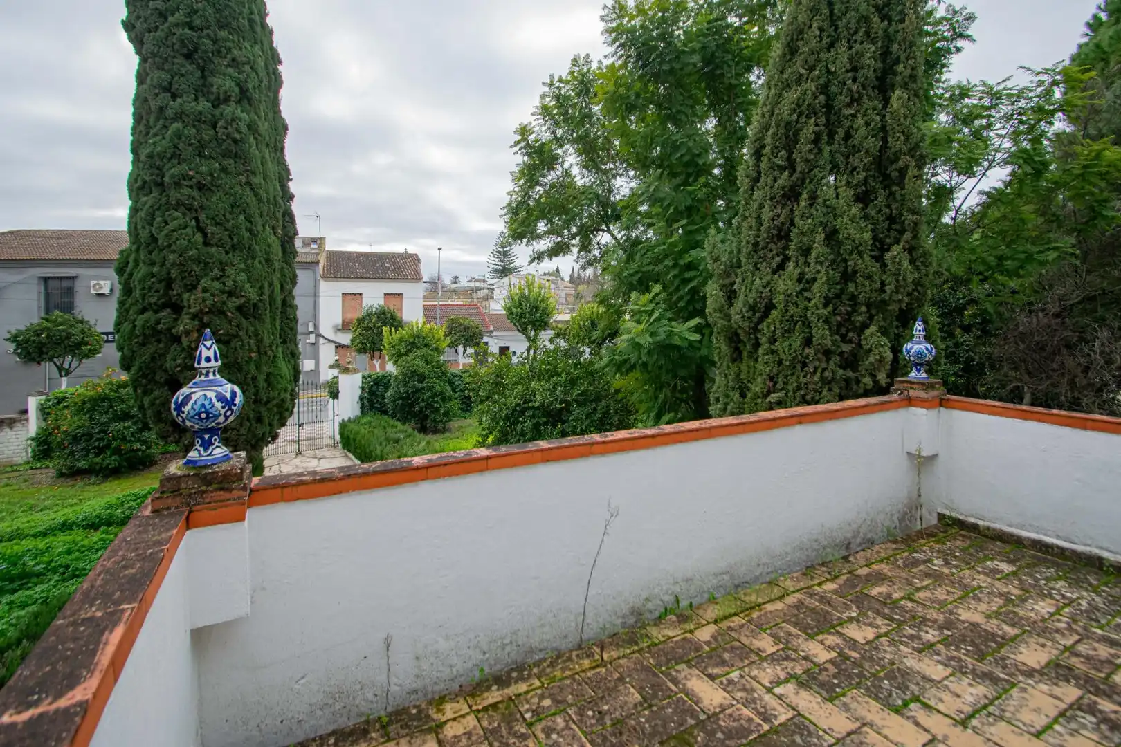Jardí de Casa o xalet en venda en Espartinas amb Jardí privat, Terrassa i Traster