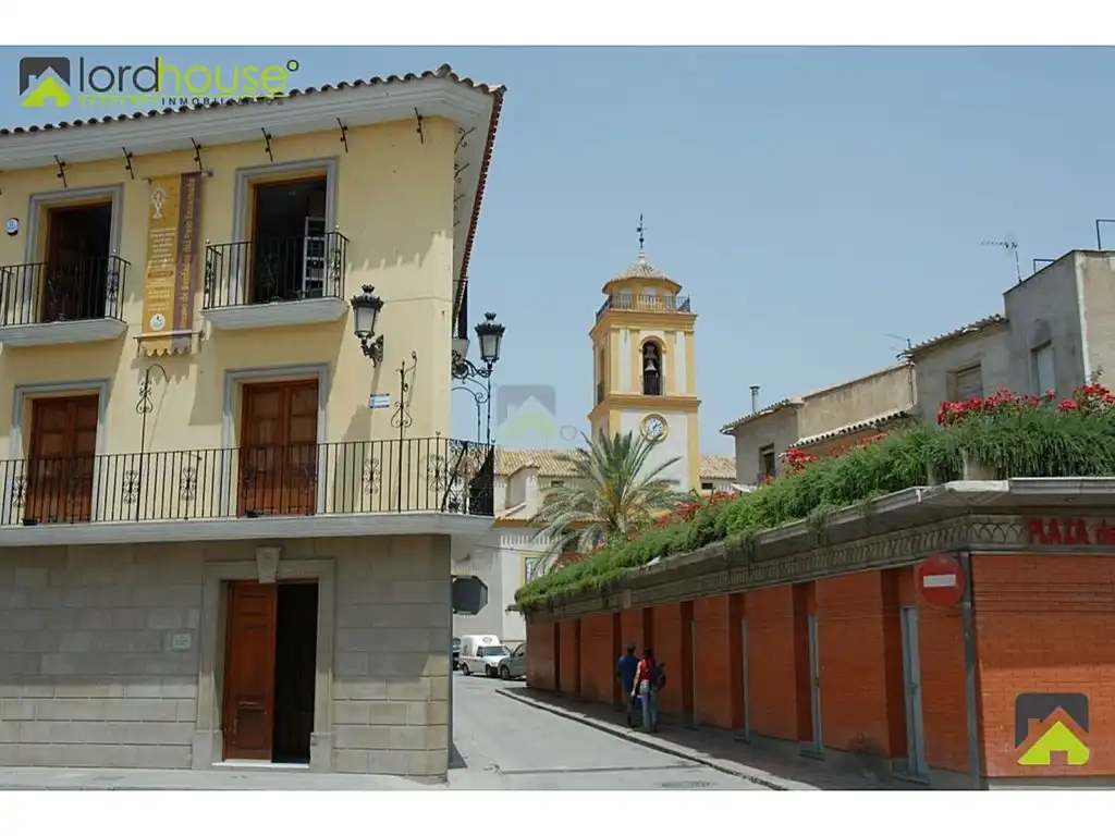 Vista exterior de Local en venta en Lorca