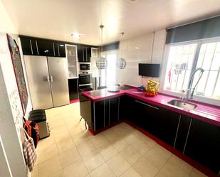 Kitchen of Single-family semi-detached for sale in Utrera  with Air Conditioner, Parquet flooring and Terrace