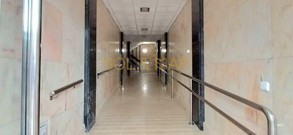 Piso en venta en Torremolinos con Aire acondicionado, Calefacción y Terraza