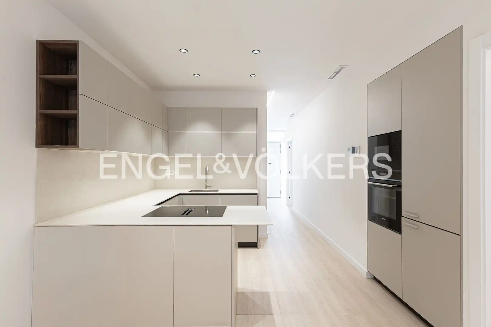 Kitchen of Flat for sale in Barcelona  with Air Conditioner, Heating and Private garden