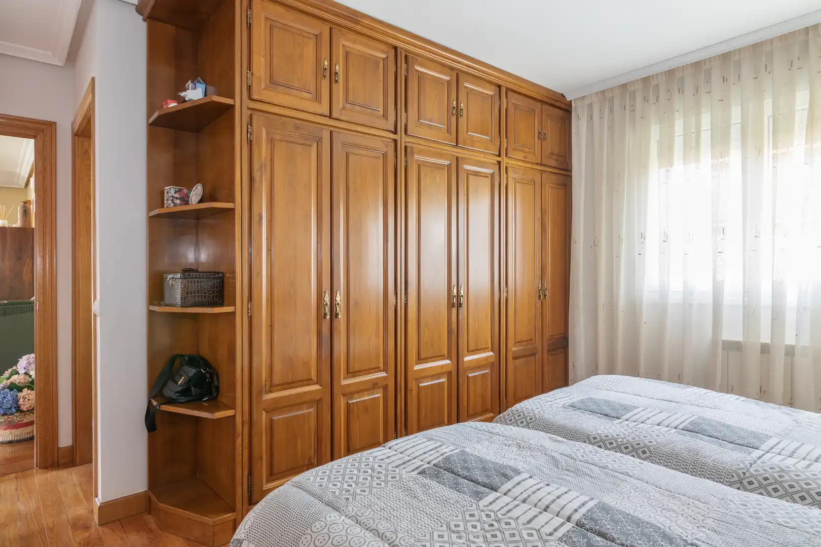 Bedroom of Houses for sale in Oviedo   with Heating, Private garden and Parquet flooring