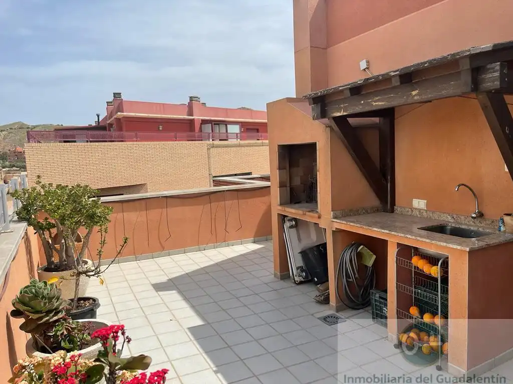 Penthouse with lift for sale in Lorca Ciudad