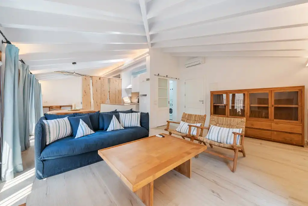Sala d'estar de Apartament en venda en Pollença amb Aire condicionat, Moblat i Internet
