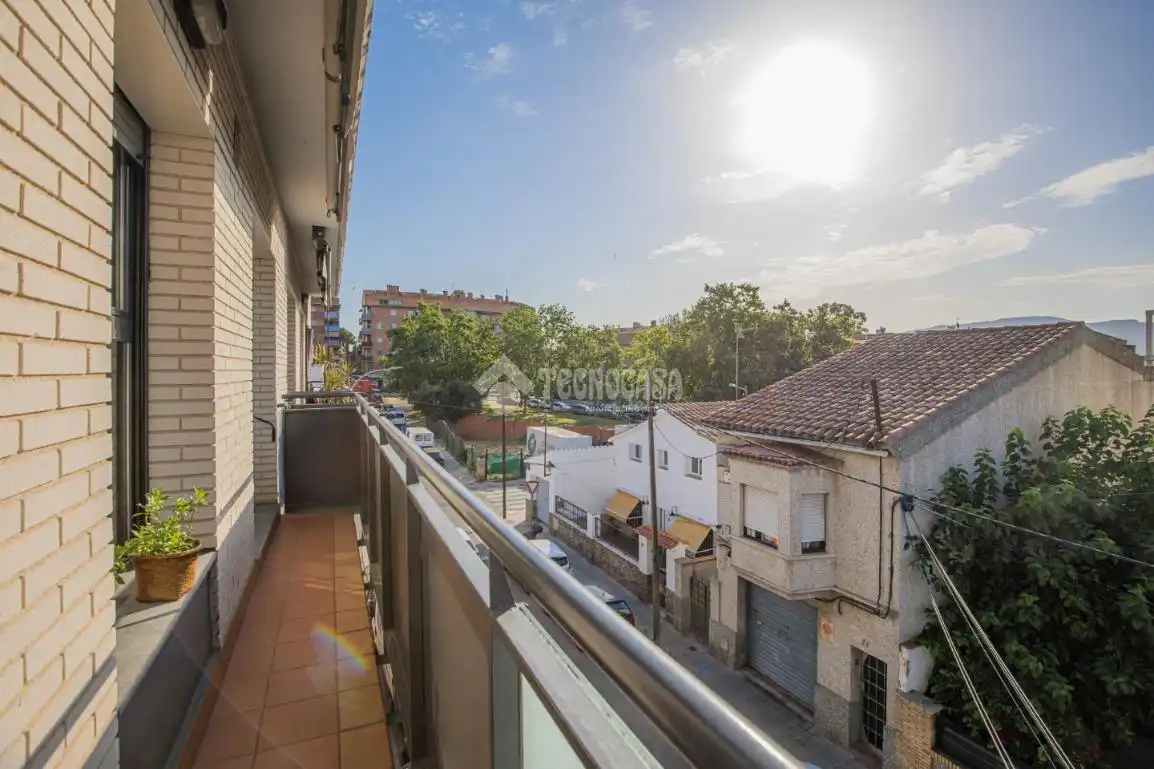 Exterior view of Flat for sale in Ripollet  with Air Conditioner, Terrace and Balcony