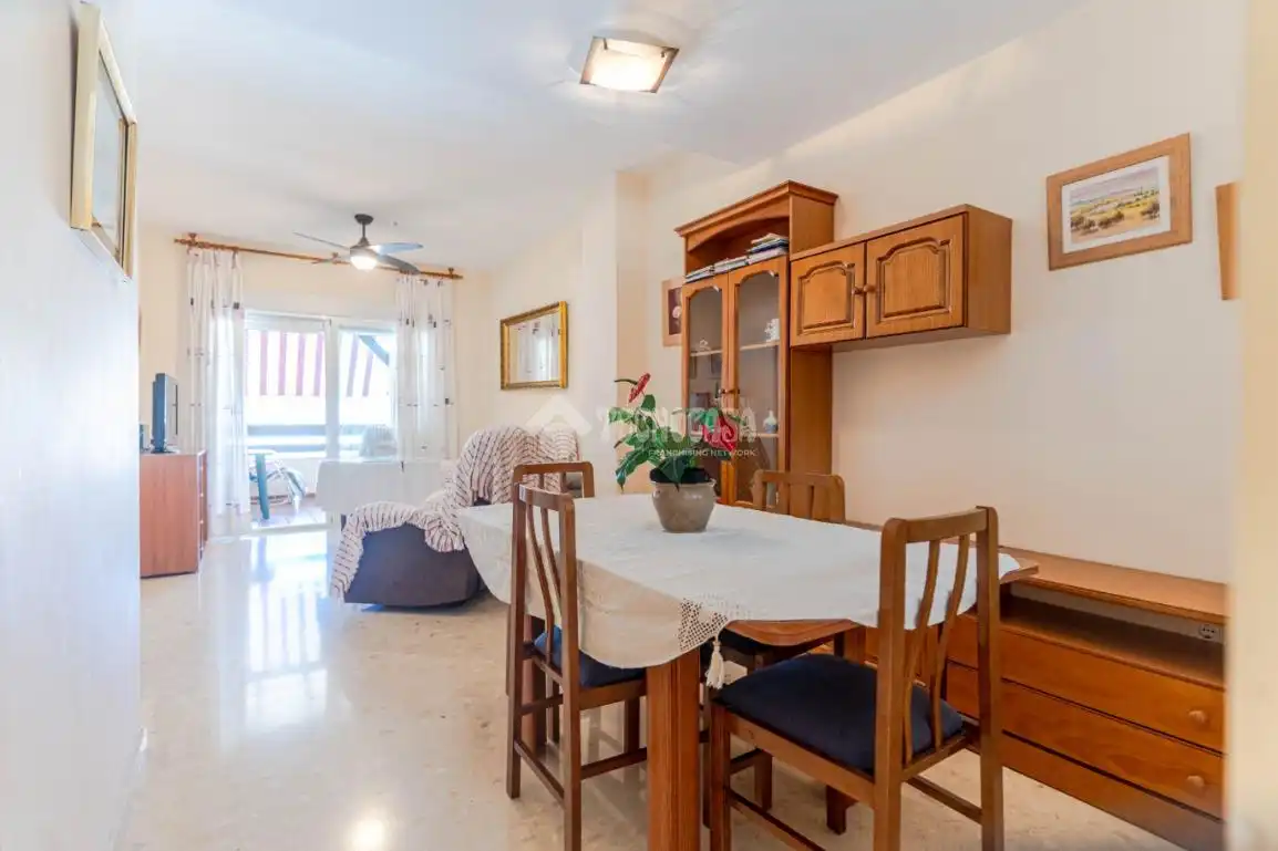 Comedor de Piso en venta en La Zubia con Terraza