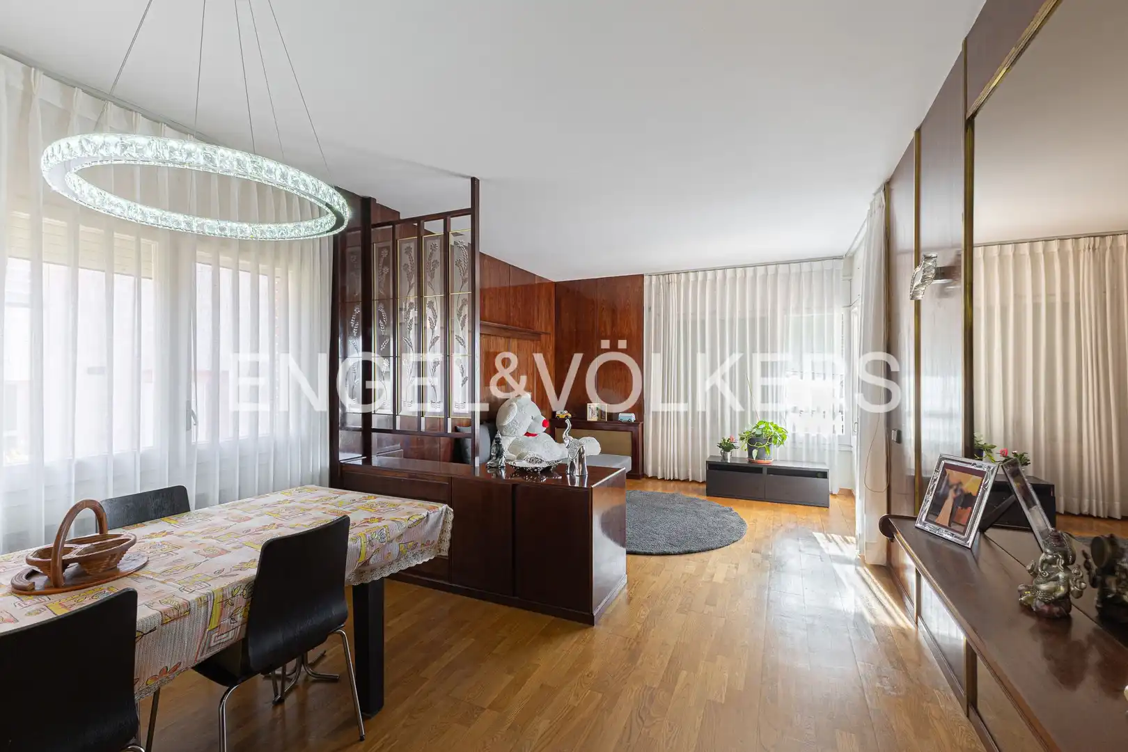 Sala de estar de Casa o chalet en venta en Sant Just Desvern con Aire acondicionado, Calefacción y Jardín privado
