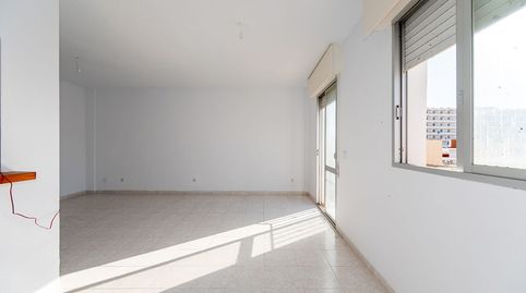 Foto 5 de Piso en venta en Pz/ de Los Tajillos, El Bajondillo, Torremolinos