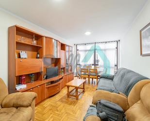 Living room of Flat for sale in Cangas de Onís  with Heating, Parquet flooring and Balcony