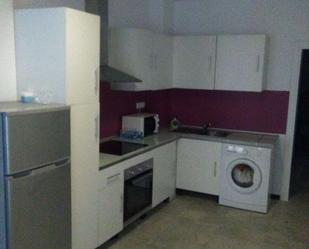 Kitchen of Apartment to rent in Algeciras  with Balcony