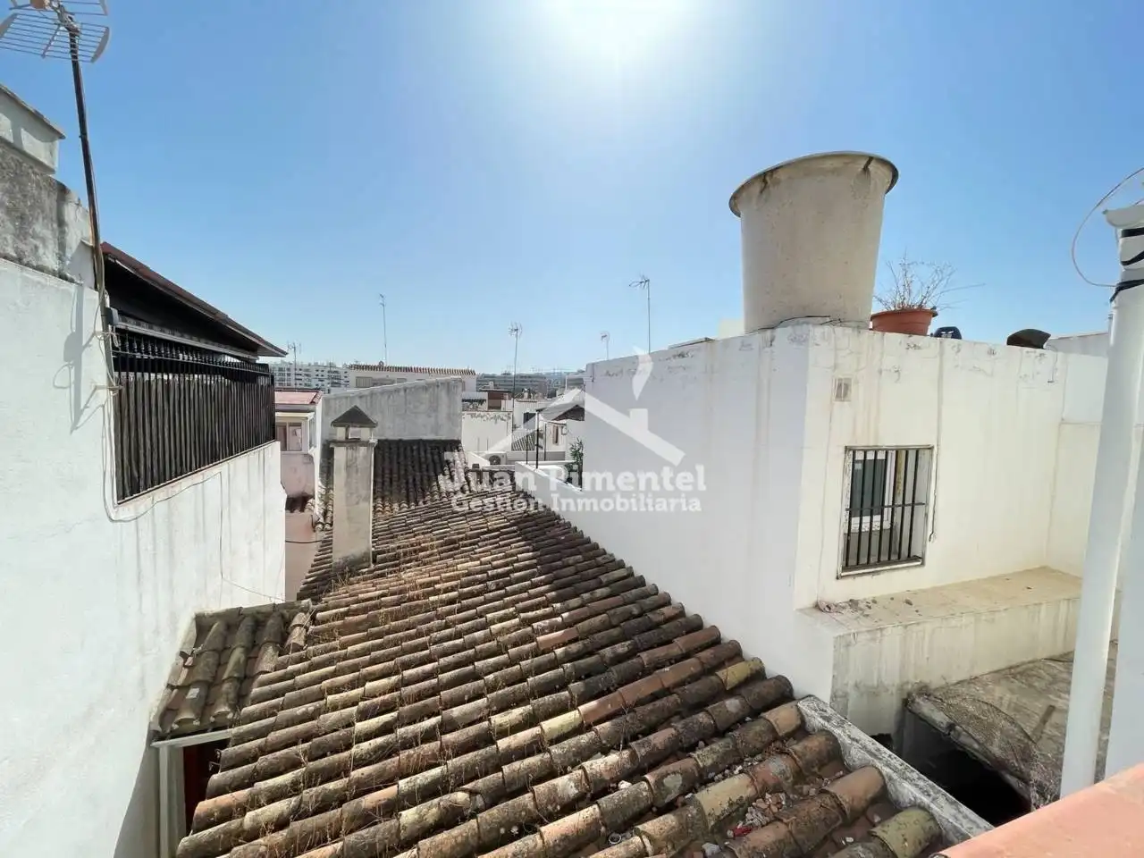 Detached homes for rent in Calle Casares, 1, Centro