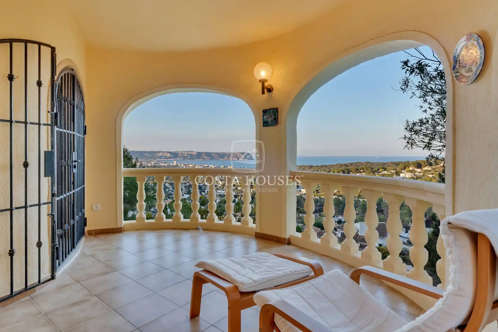 Terrace of Houses for sale in Jávea / Xàbia  with Air Conditioner, Private garden and Terrace