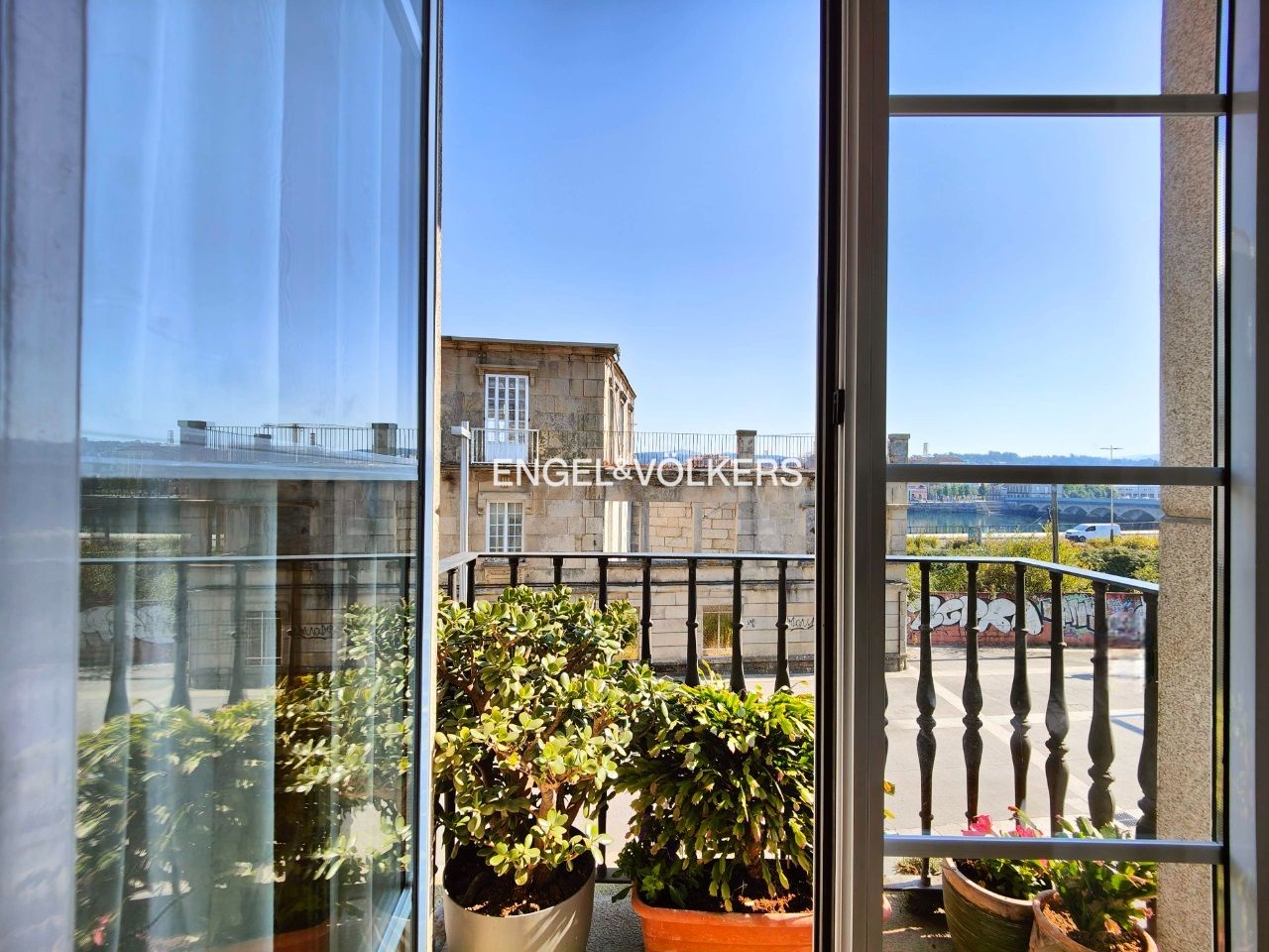 Balcony of Apartment for sale in Pontevedra Capital   with Heating, Parquet flooring and Terrace